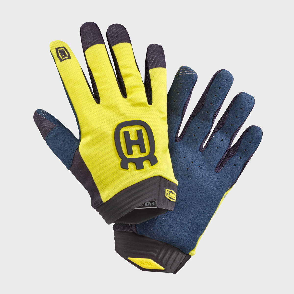 PHO_HS_PERS_VS_65148-3HS21000380X-ITRACK-RAILED-GLOVES_SALL_AWSG_V1.jpg